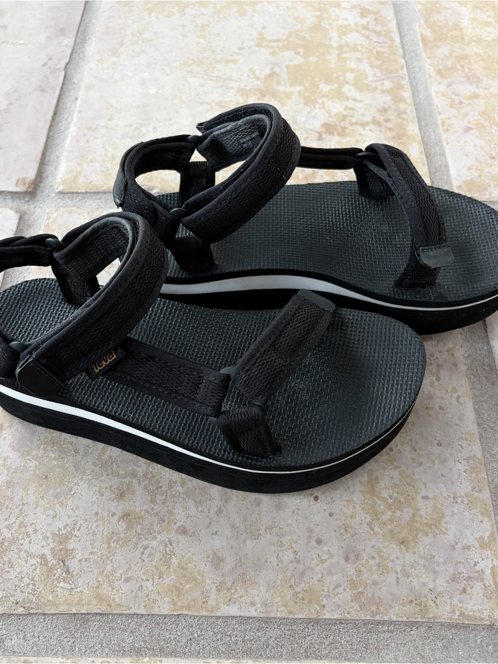Teva Black & White 1102451 Platform Sandals Women’s 7, Sporty, Casual, Hippie - Picture 2 of 15